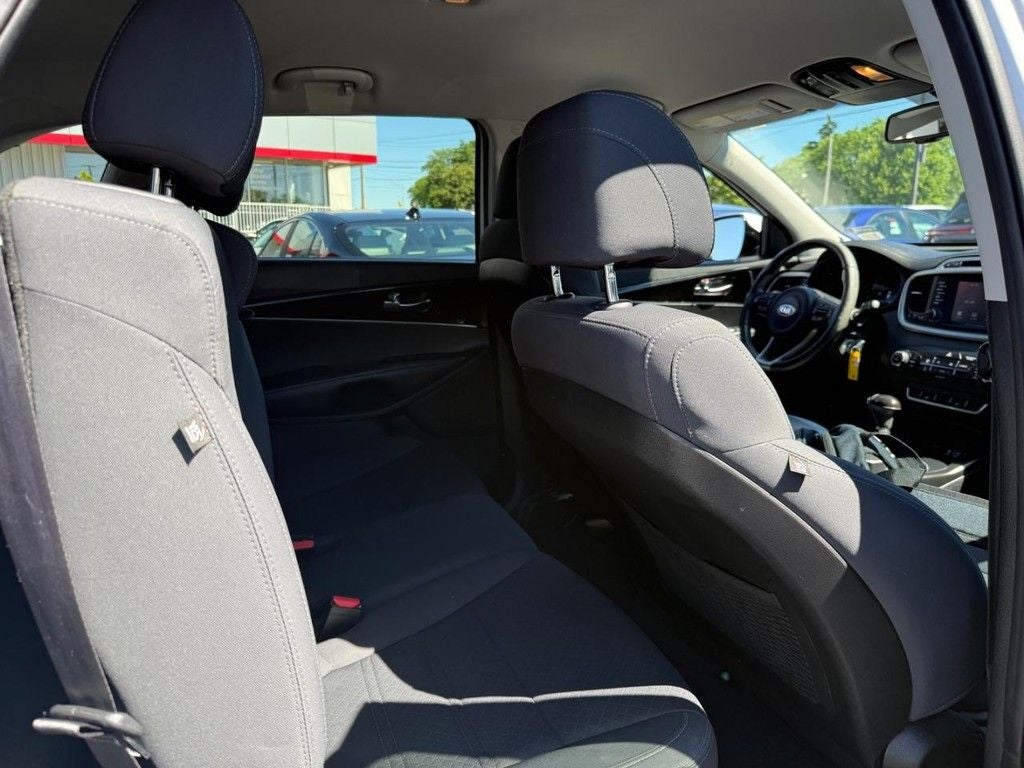 2017 Kia Sorento LX