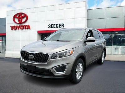 2017 Kia Sorento LX