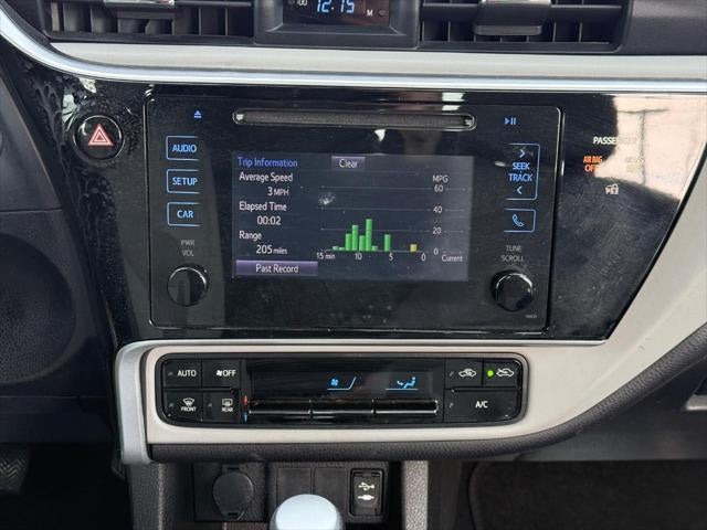 2017 Toyota COROLLA LE