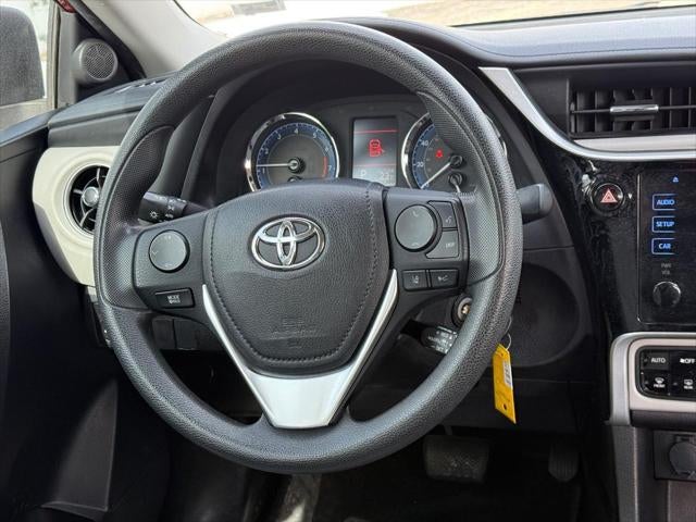 2017 Toyota COROLLA LE