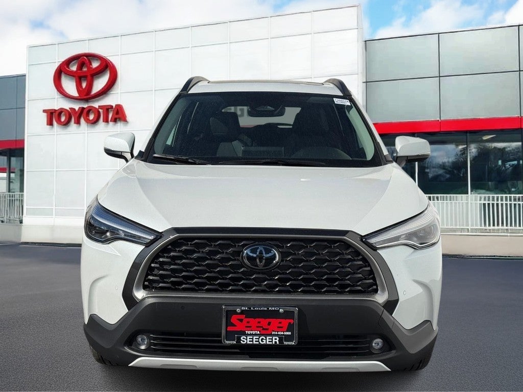 2023 Toyota Corolla Cross XLE 4WD (Natl)