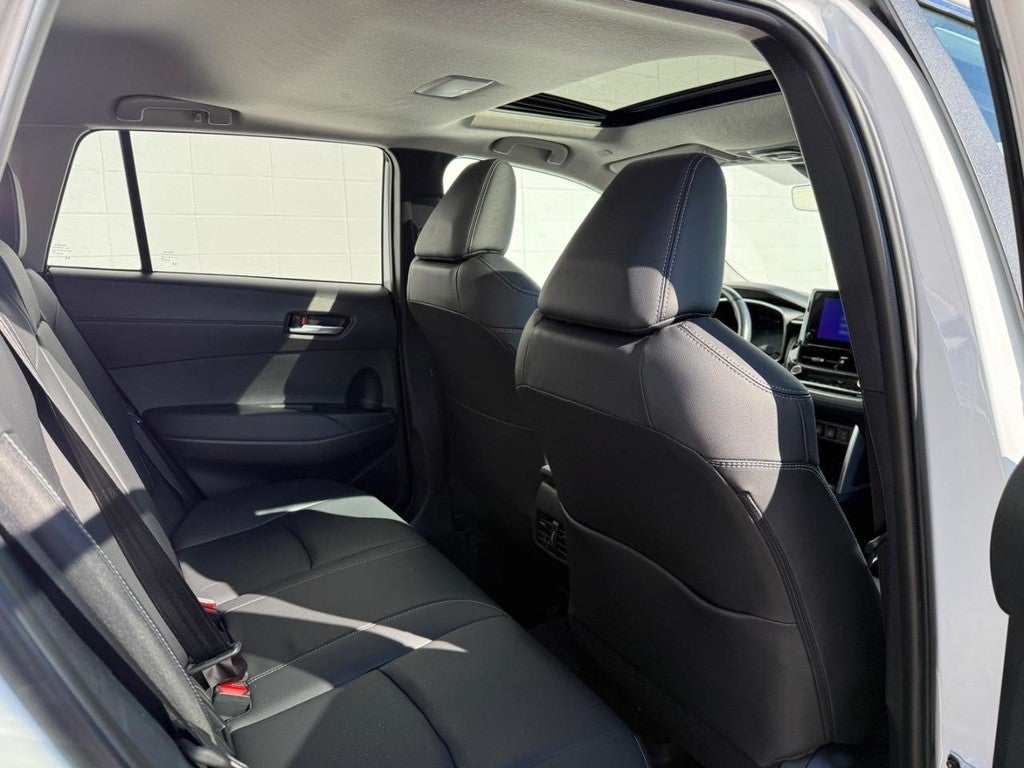 2023 Toyota Corolla Cross XLE 4WD (Natl)