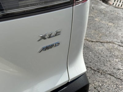 2023 Toyota Corolla Cross XLE 4WD (Natl)