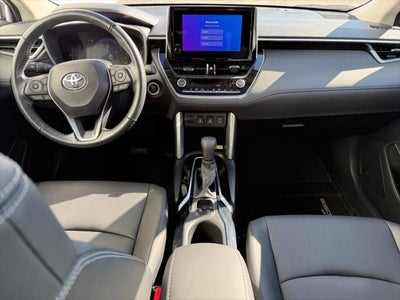 2023 Toyota Corolla Cross XLE 4WD (Natl)