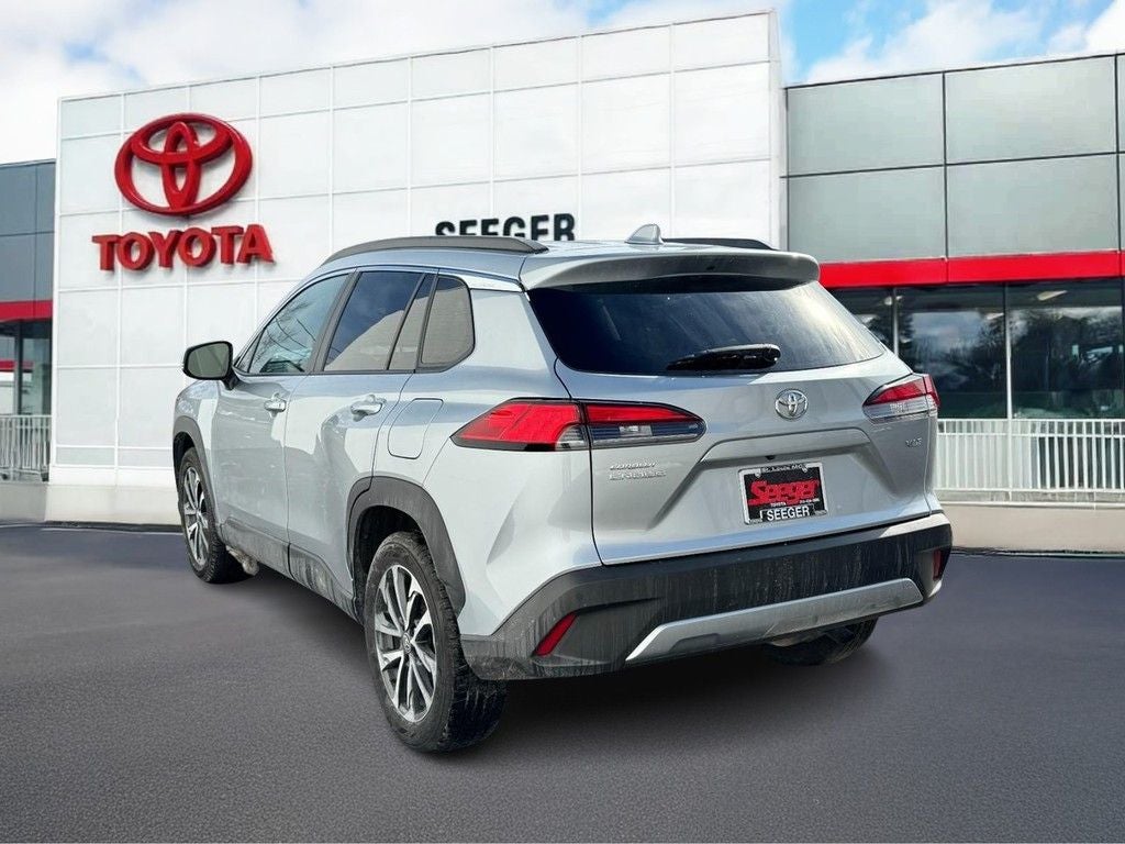 2024 Toyota Corolla Cross XLE