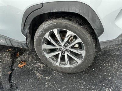 2024 Toyota Corolla Cross XLE