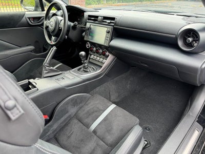 2024 Toyota GR86 Premium