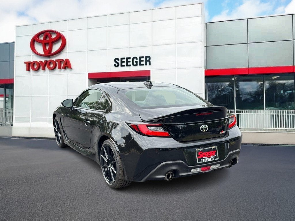 2024 Toyota GR86 Premium