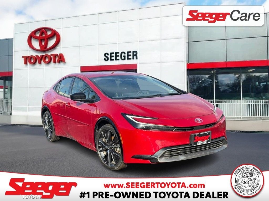 2025 Toyota Prius XLE