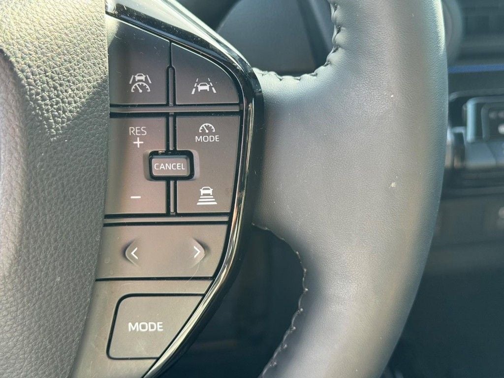 2025 Toyota Prius XLE