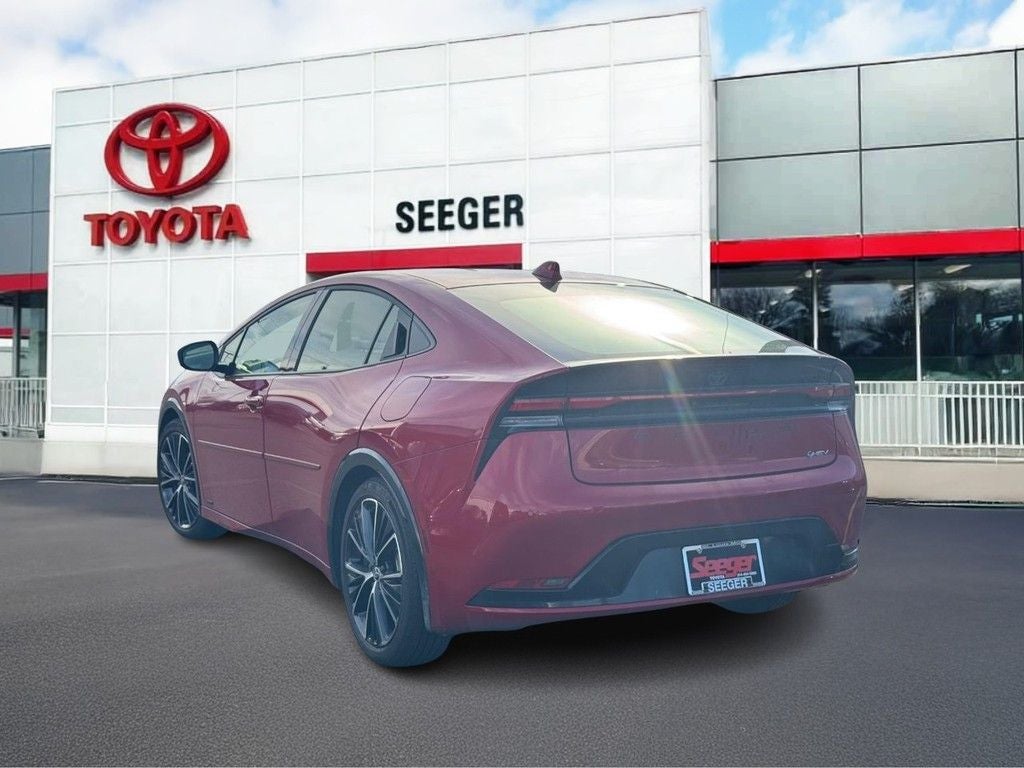 2025 Toyota Prius XLE
