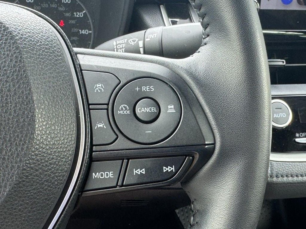 2025 Toyota Corolla Hybrid SE