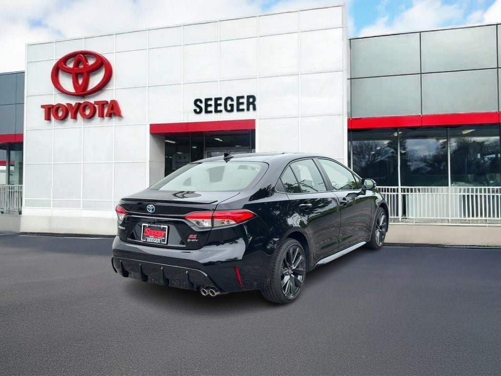 2025 Toyota Corolla Hybrid SE