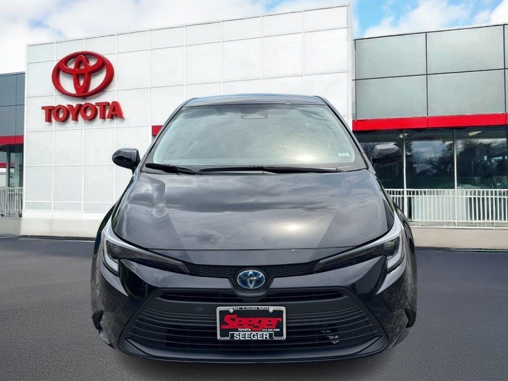 2025 Toyota Corolla Hybrid LE