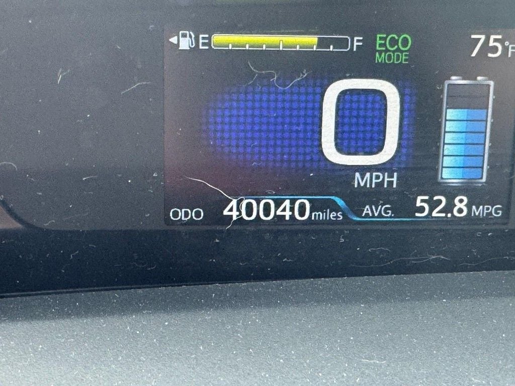 2022 Toyota Prius LE