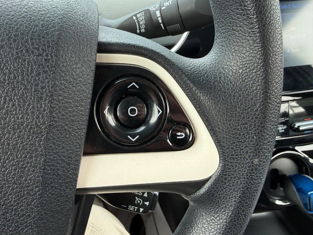 2016 Toyota Prius 5dr HB (Natl)