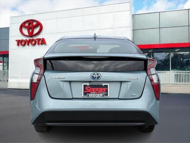 2016 Toyota Prius 5dr HB (Natl)