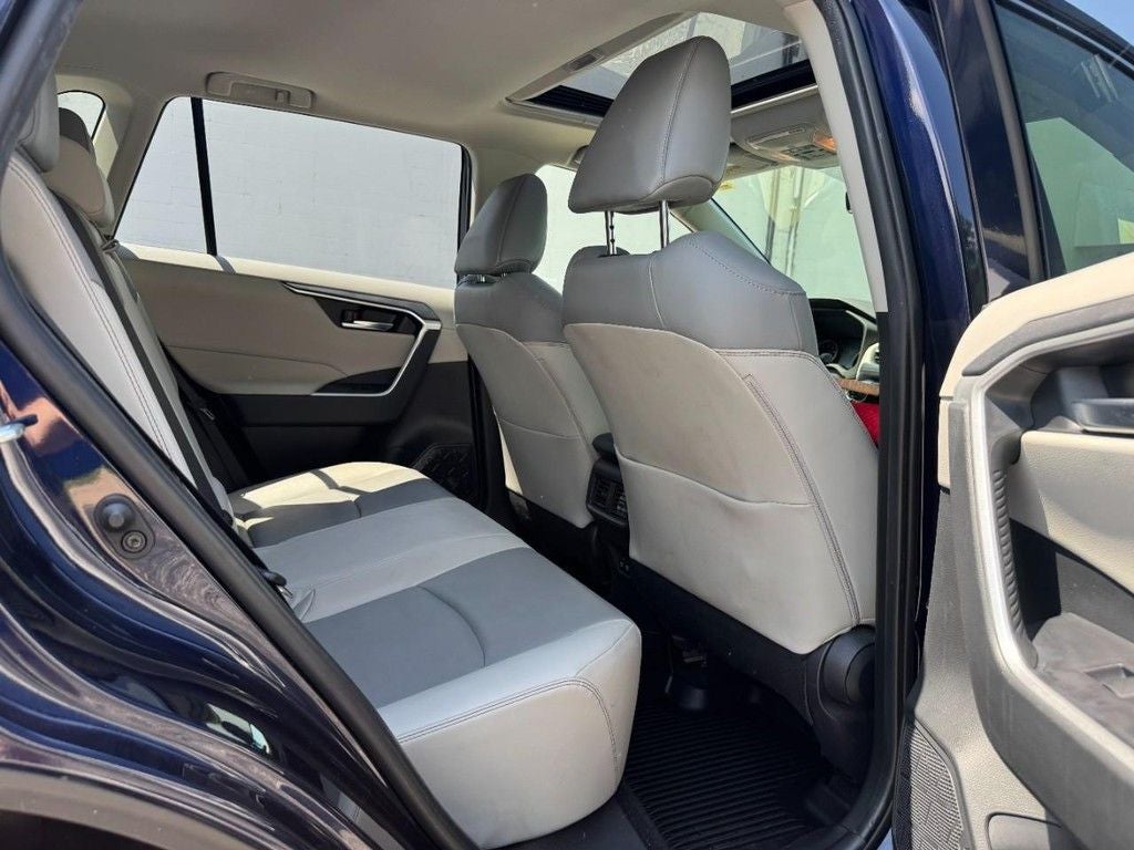 2019 Toyota RAV4 XLE Premium