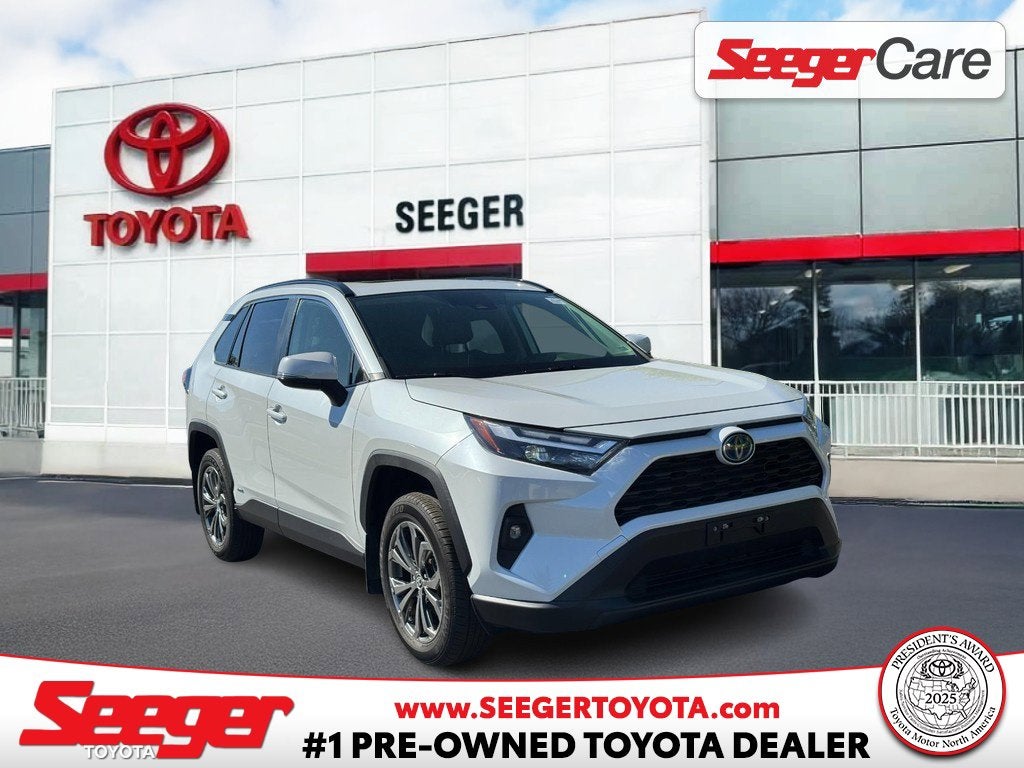 2024 Toyota RAV4 Hybrid XLE Premium
