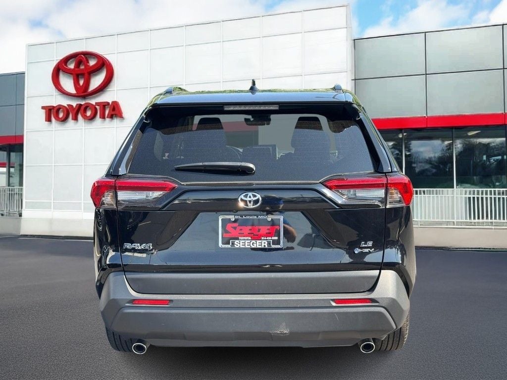 2025 Toyota RAV4 Hybrid LE