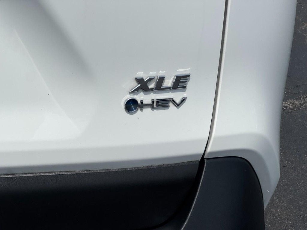 2025 Toyota RAV4 Hybrid XLE