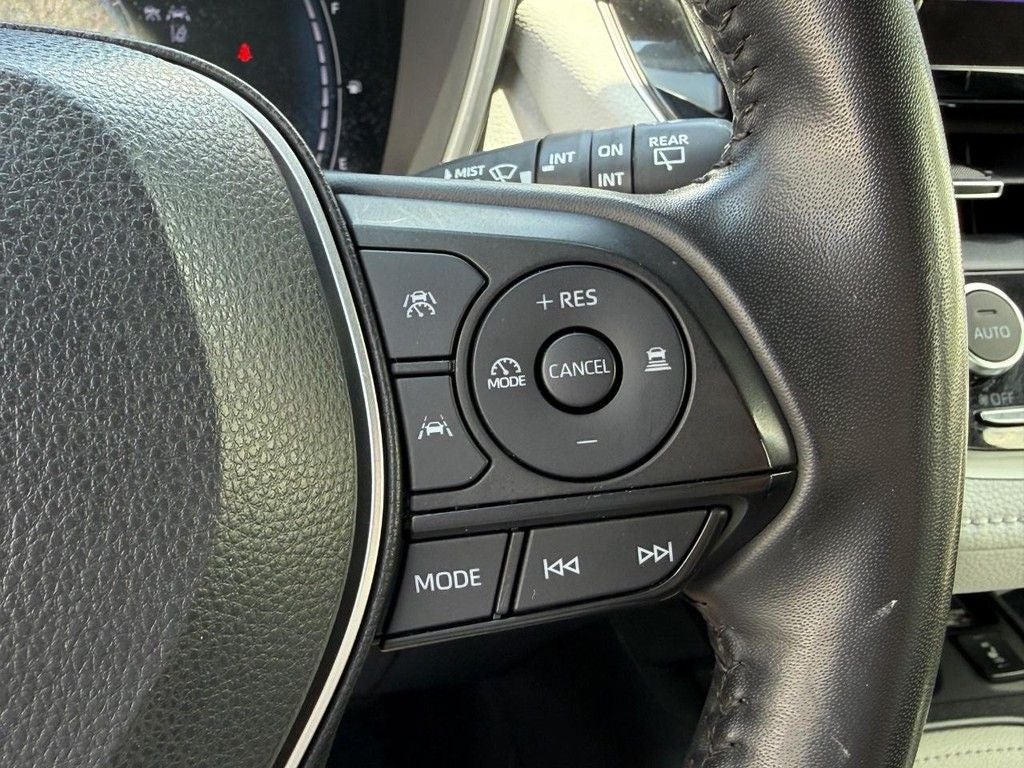 2023 Toyota Corolla Hatchback XSE