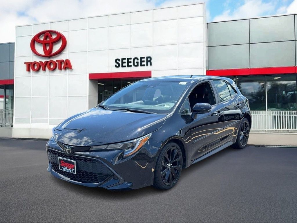 2022 Toyota Corolla Hatchback SE Nightshade Edition