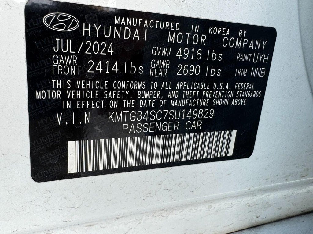 2025 Genesis G70 2.5T AWD