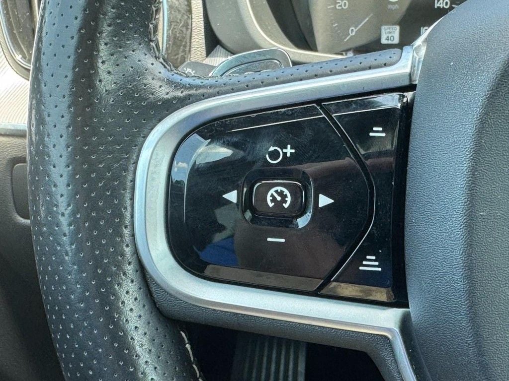 2018 Volvo XC60 T6 R-Design