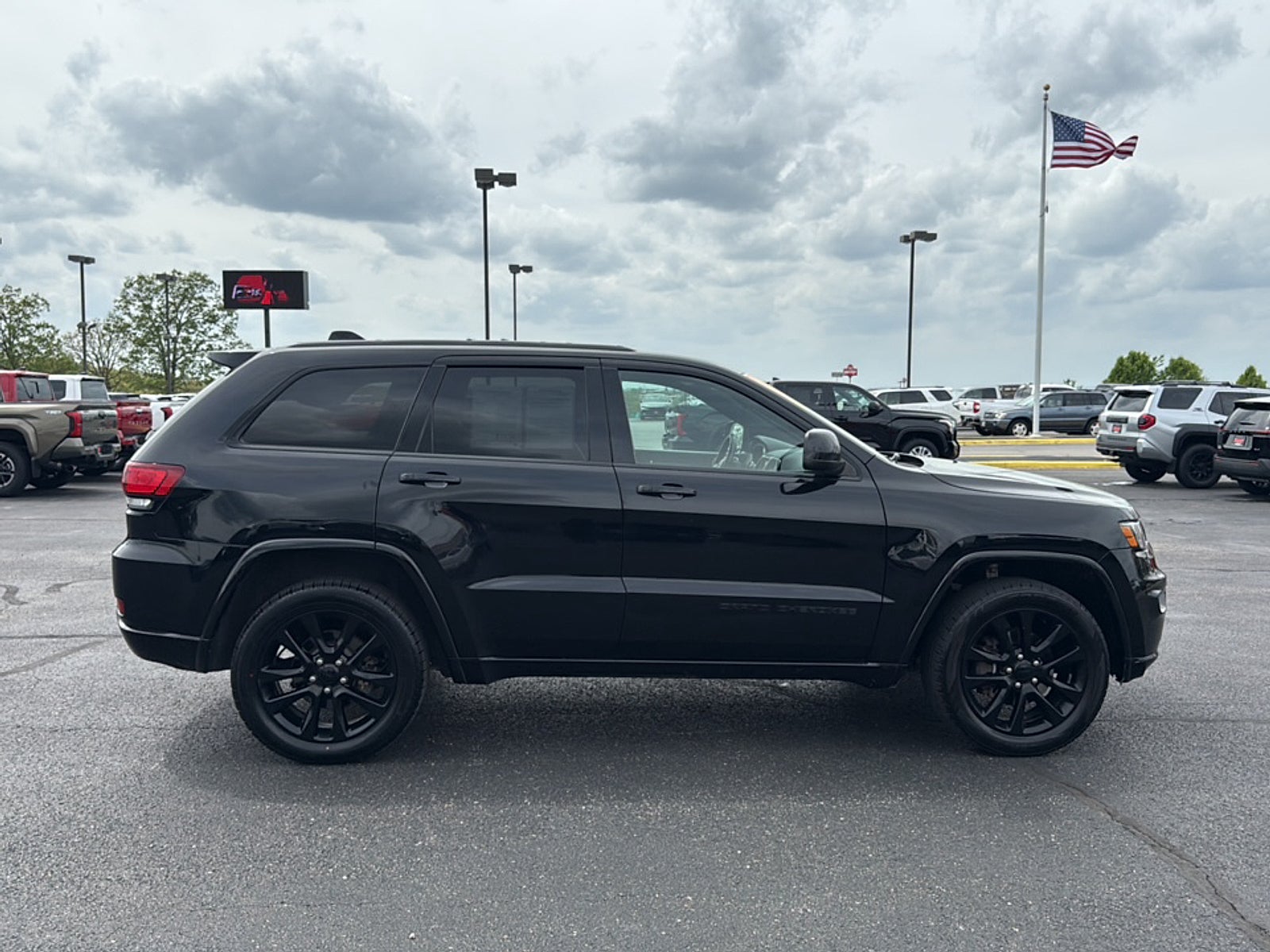 2018 Jeep Grand Cherokee Altitude 4x4