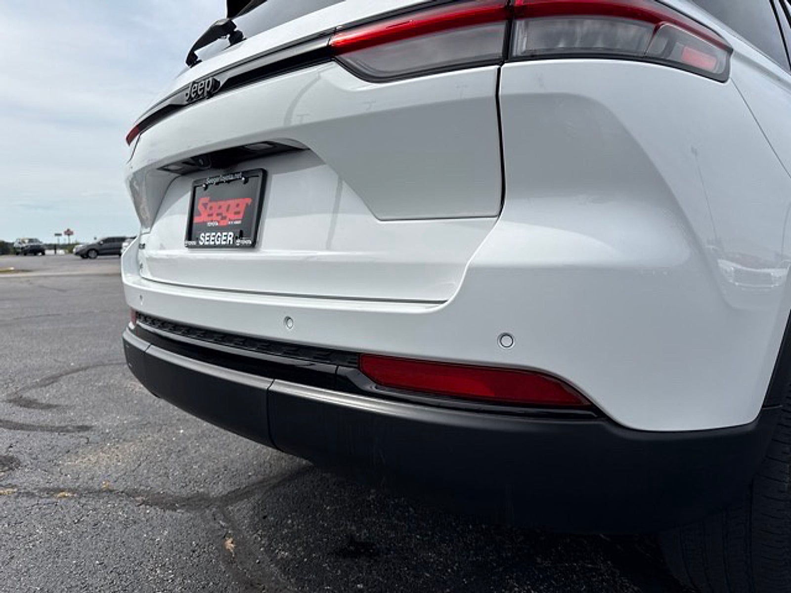 2023 Jeep Grand Cherokee Altitude 4x4
