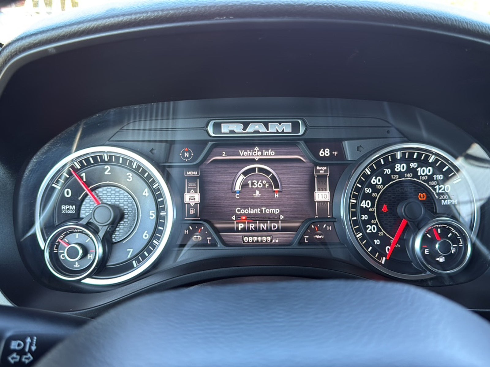 2022 RAM 1500 Big Horn Quad Cab 4x4 6'4 Box