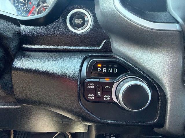 2022 RAM 1500 Big Horn Crew Cab 4x4 5'7" Box