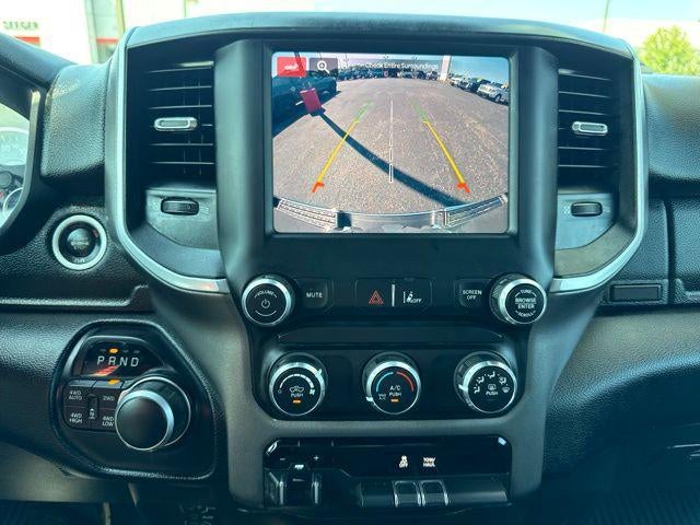 2022 RAM 1500 Big Horn Crew Cab 4x4 5'7" Box
