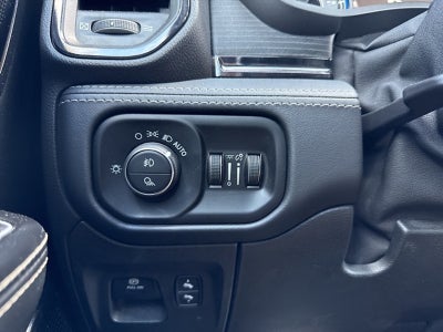 2022 RAM 1500 Limited Crew Cab 4x4 5'7" Box