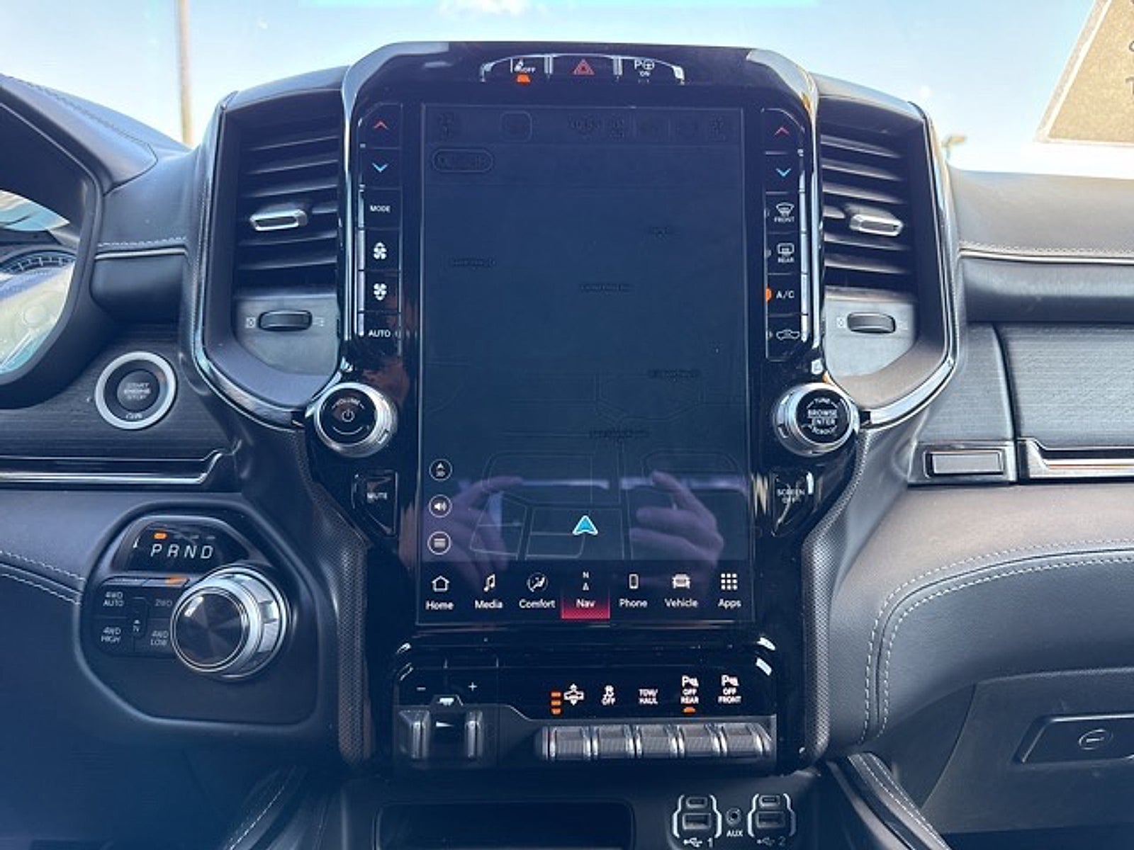 2022 RAM 1500 Limited Crew Cab 4x4 5'7" Box