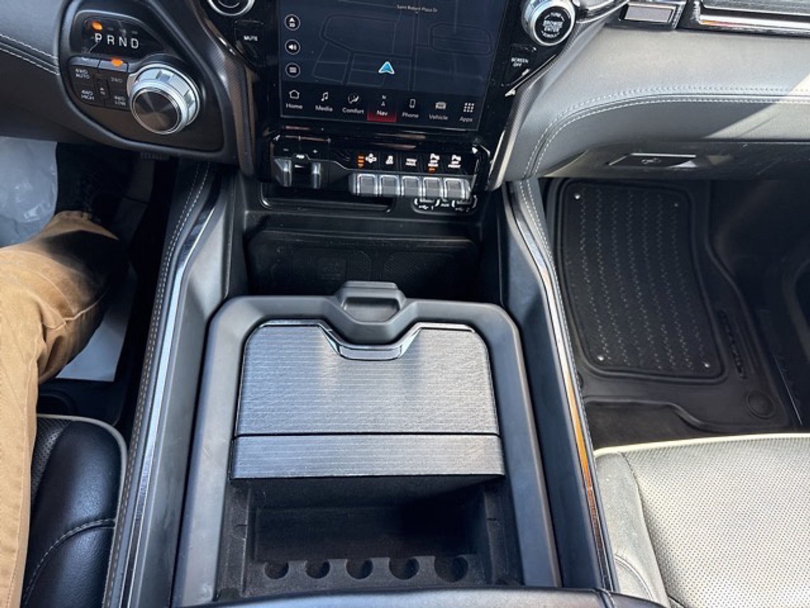 2022 RAM 1500 Limited Crew Cab 4x4 5'7" Box