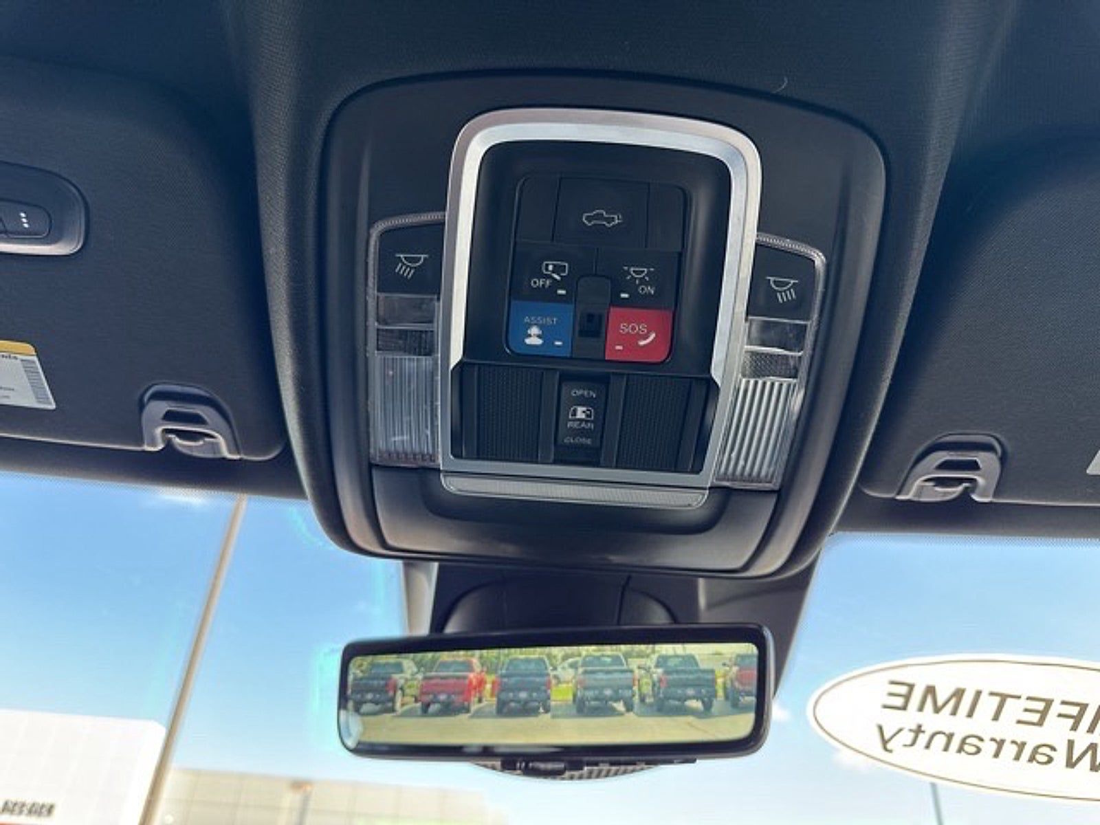 2022 RAM 1500 Limited Crew Cab 4x4 5'7" Box