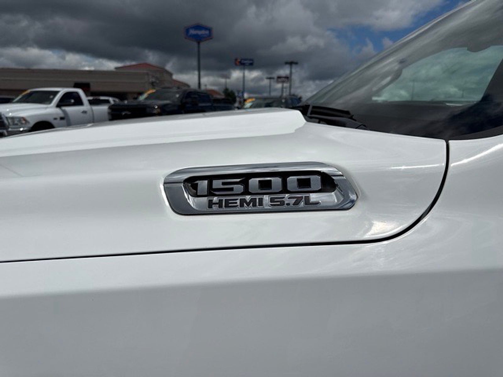 2022 RAM 1500 Big Horn Crew Cab 4x4 6'4" Box