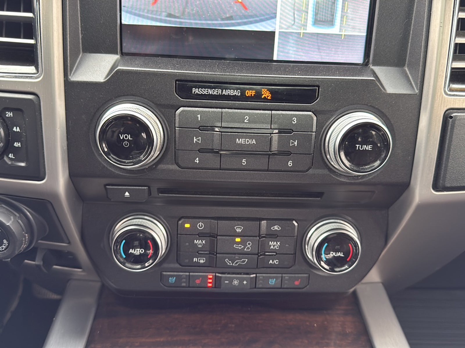 2017 Ford F-150 Platinum