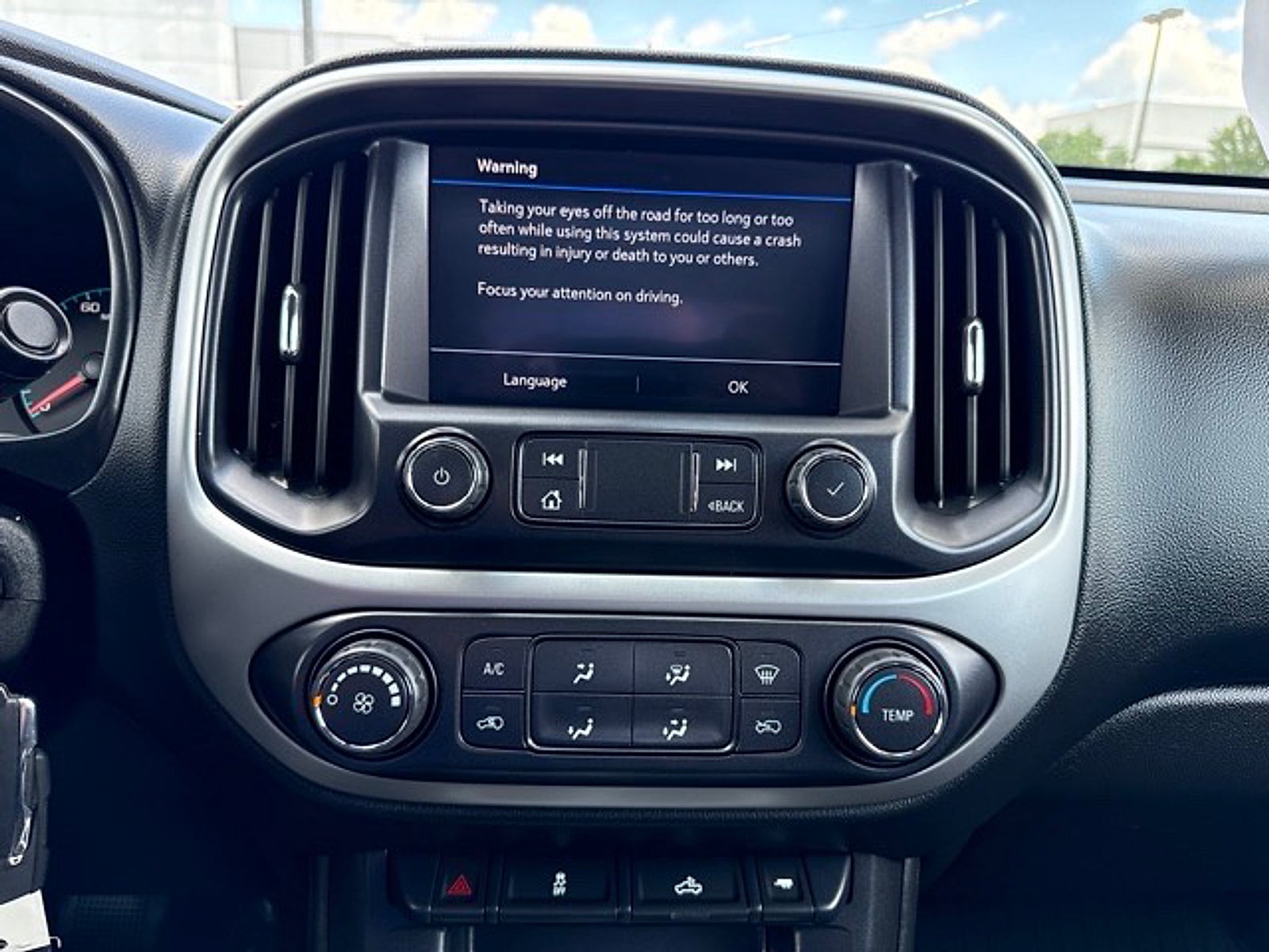 2022 Chevrolet Colorado 4WD Crew Cab Short Box LT
