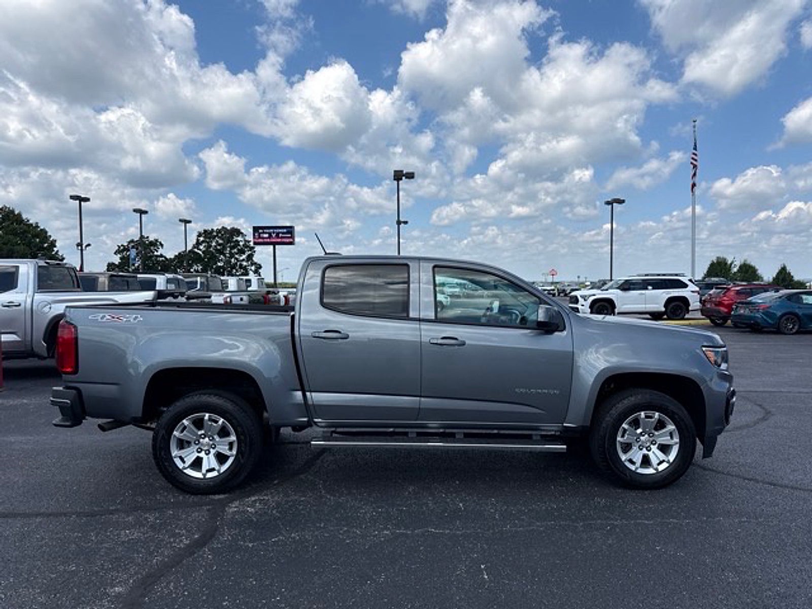 2022 Chevrolet Colorado 4WD Crew Cab Short Box LT