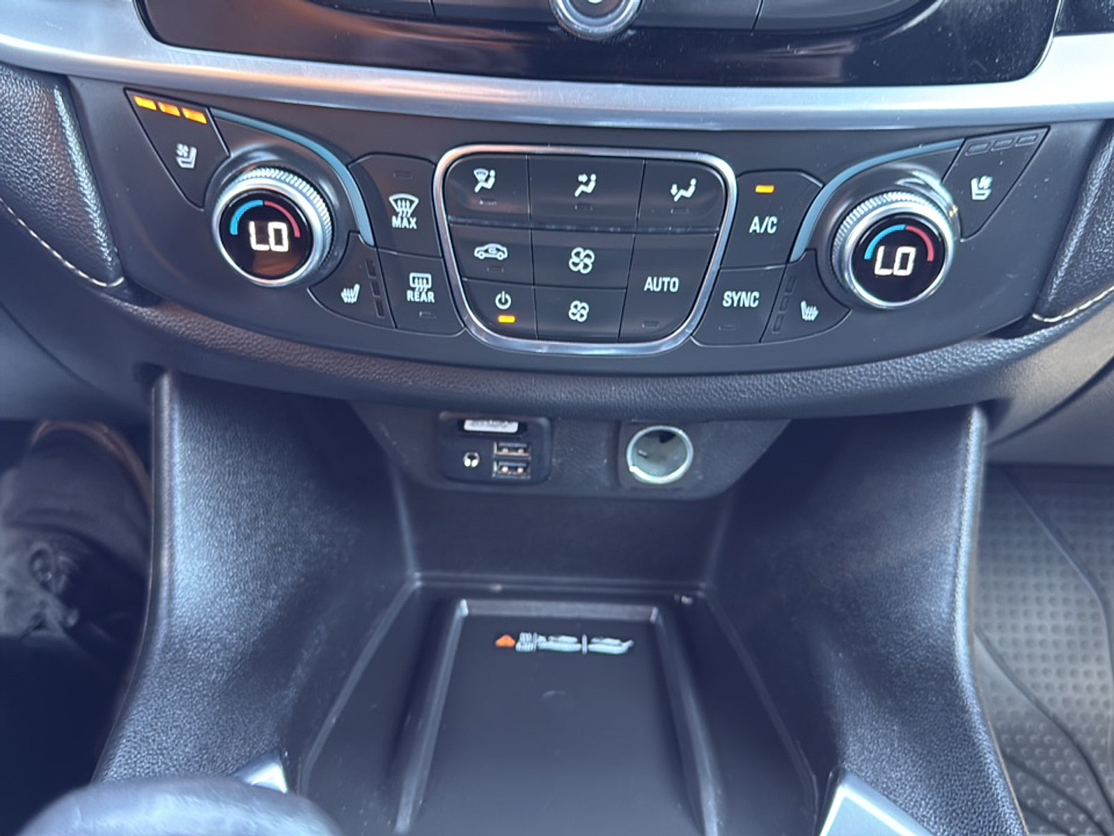 2022 Chevrolet Traverse Premier