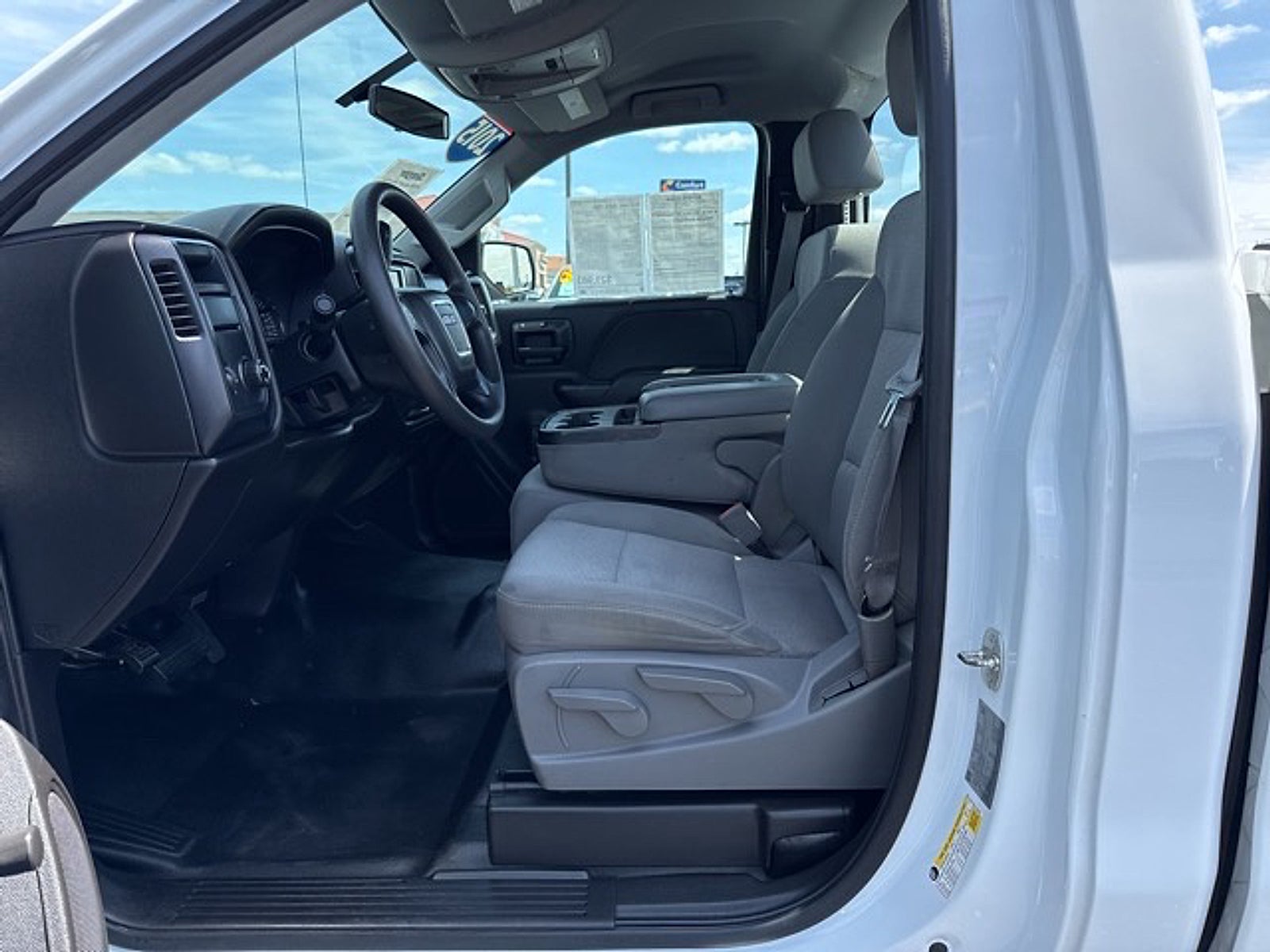 2015 GMC Sierra 1500 2WD Reg Cab 119.0"