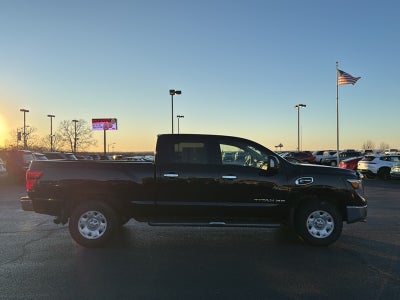 2017 Nissan Titan XD SV