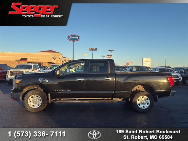 2017 Nissan Titan XD SV