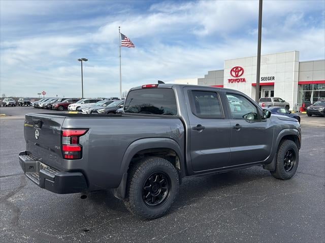 2022 Nissan Frontier Crew Cab S 4x4