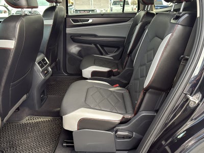 2024 Volkswagen Atlas 2.0T Peak Edition SEL