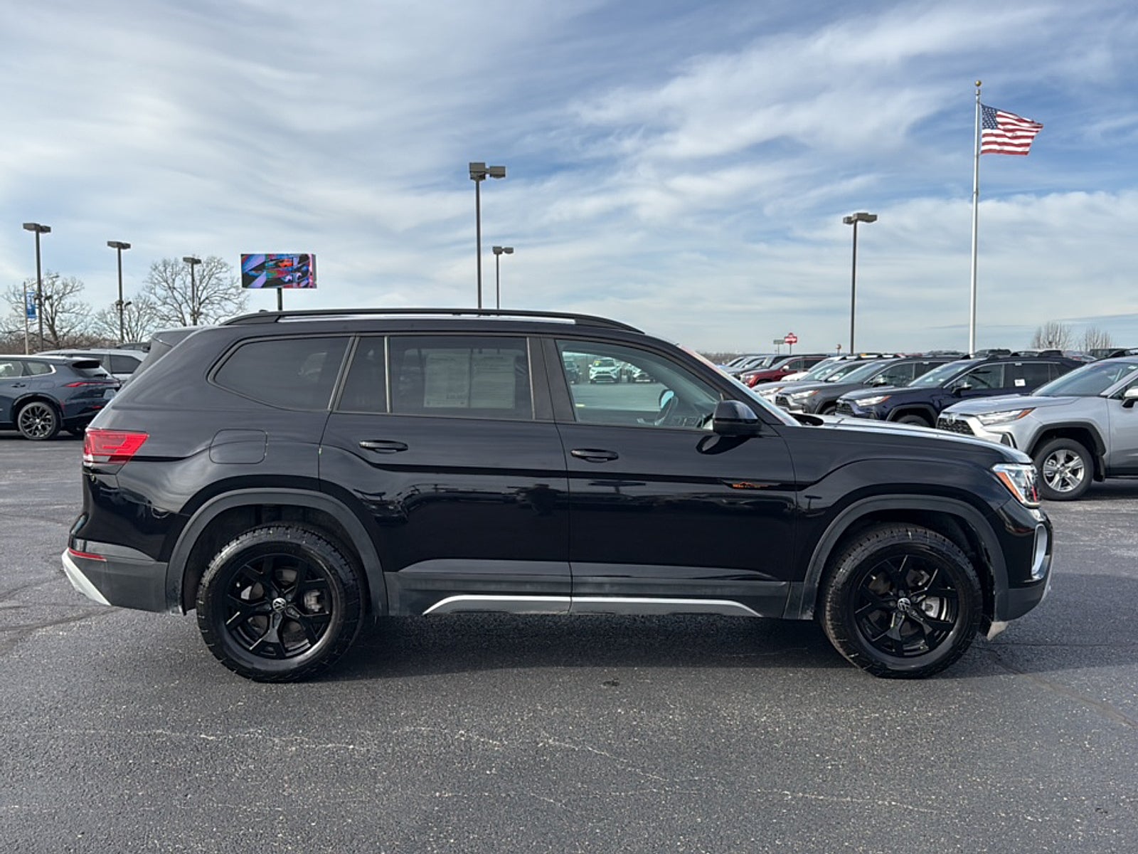 2024 Volkswagen Atlas 2.0T Peak Edition SEL
