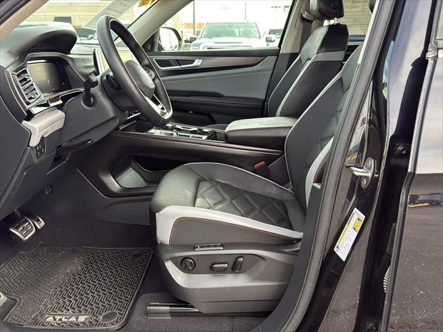 2024 Volkswagen Atlas 2.0T Peak Edition SEL